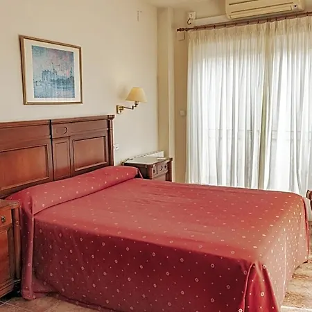 Hotel Tarbena Otel 2*